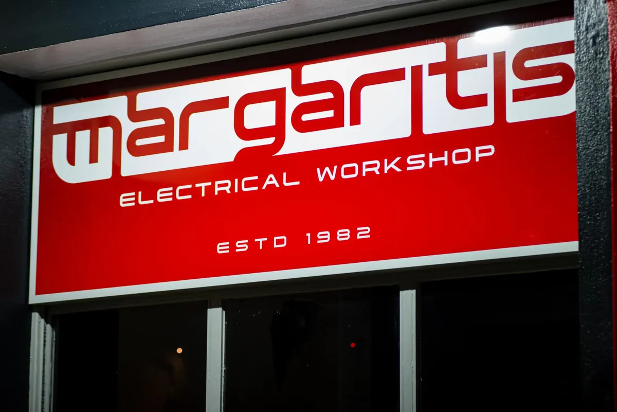 Margaritis Electrical Workshop, Εταιρική ταυτότητα και σήμανση, εικόνα 8